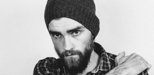 MUCHO más atractivo