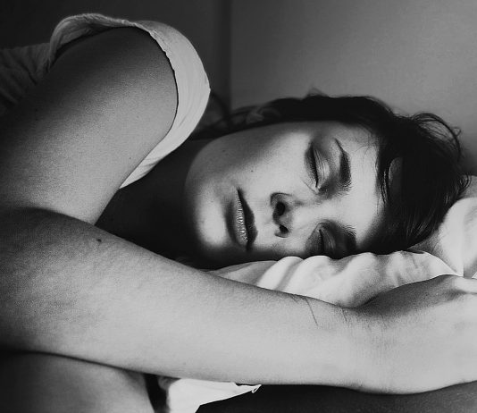 ¿Por qué tenemos la sensación de caer justo antes de dormirnos? ¿Porque tenemos la sensación que caer justo antes de dormir?