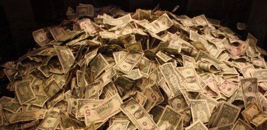 Top 10: Millonarios más caritativos del mundo