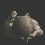 La razón por la cual los bebés deben dormir con los padres