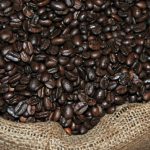 ¿Sabías que al principio el café se comía y no se bebía?