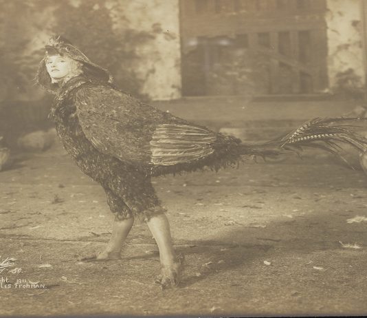 Esta gran actriz antigua adoraba interpretar a un gallo. ¿Por qué?