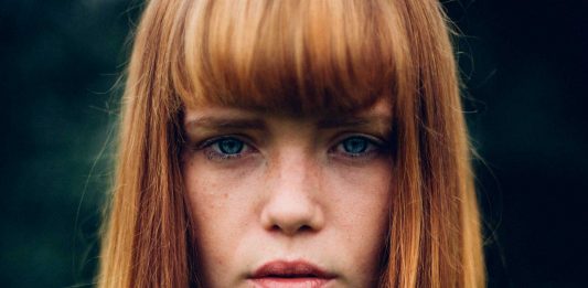 ¿Te cuesta mucho mantener el contacto visual cuando hablas con alguien? Descubre por qué ¿Te cuesta mucho mantener el contacto visual cuando hablas con alguien? Descubre por qué