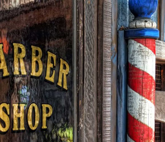 ¿Sabes por qué el poste de las barberías tiene rayas rojas y blancas?