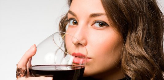 El Vino Tinto incrementa el deseo sexual en las mujeres