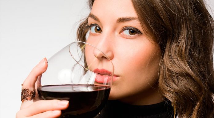 El Vino Tinto incrementa el deseo sexual en las mujeres