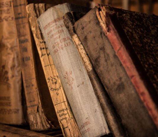 Los 10 libros más raros del mundo | Descifra sus misterios Los libros más raros del mundo