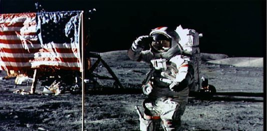 Muere el último astronauta que caminó sobre la Luna