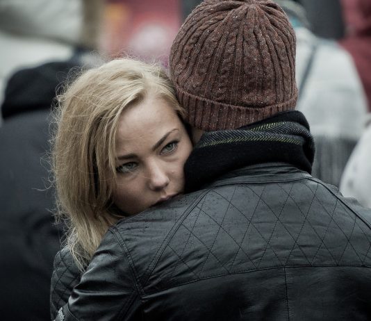 las mujeres sienten más frío que los hombres