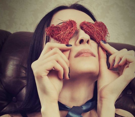 ¿Por qué el amor es ciego? | ¡La ciencia dice que realmente lo es! Por qué el amor es ciego