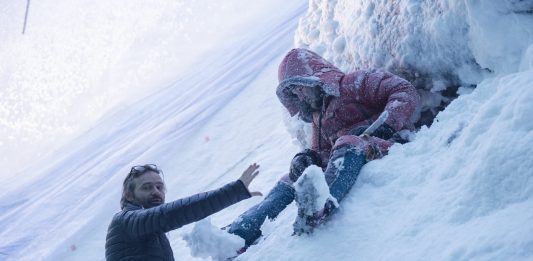Hay más de 150 cuerpos abandonados en el Everest Hay más de 150 cuerpos abandonados en el Everest. Hoy los usan como "puntos de referencia"
