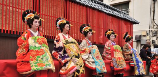Las Oiran y Kamuro en Japón | Vendidas para ser cortesanas Las Oiran en Japón