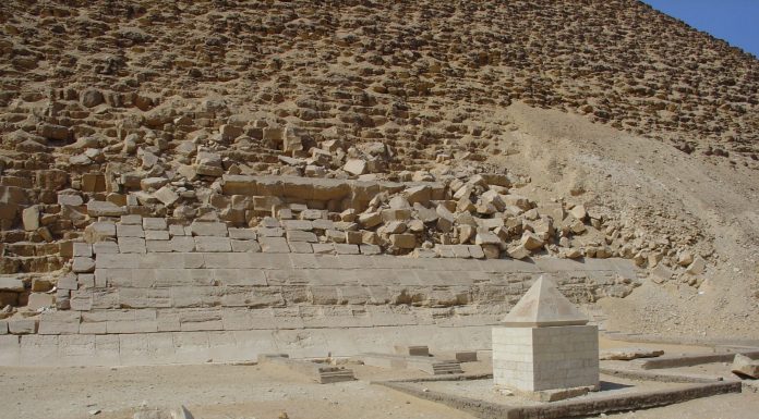 La pirámide de 3700 años hallada recientemente en Egipto