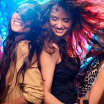 4 trucos infalibles para brillar en una discoteca 0