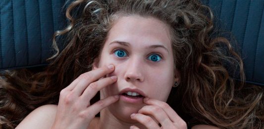 Sacudidas o espasmos antes de dormirte, ¿por qué ocurre? Un 70% de la población lo sufre Sacudidas o espasmos antes de dormirte, ¿por qué ocurre? Un 70% de la población lo sufre