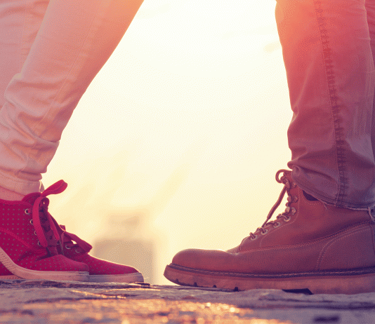 Cómo saber si le gustas a alguien: 8 signos que te lo confirmarán Cómo saber si le gustas a alguien