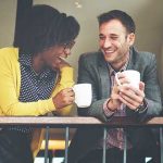 conversación, lenguaje corporal, gustar más