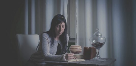 Mujeres: mientras más inteligentes y exitosas menos posibilidades de casarse Mujeres: mientras más inteligentes y exitosas menos posibilidades de casarse