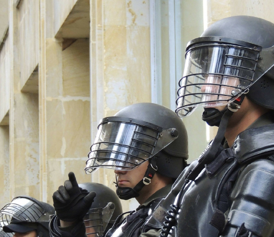 ¿Cómo funcionan los chalecos antibalas? Cómo funcionan los chalecos antibalas