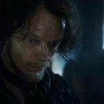 Psicólogo revisa el estado mental de los personajes de Juego de Tronos, Theon Greyjoy