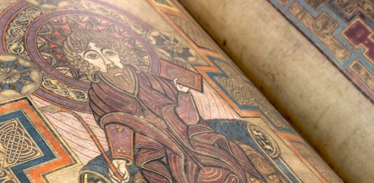 El misterioso libro de Kells que sigue fascinando desde la Edad Media