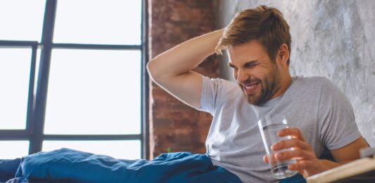 ¿Cómo curar la resaca o cruda? | Trucos, mitos y verdades Cómo curar la resaca. Supercurioso.