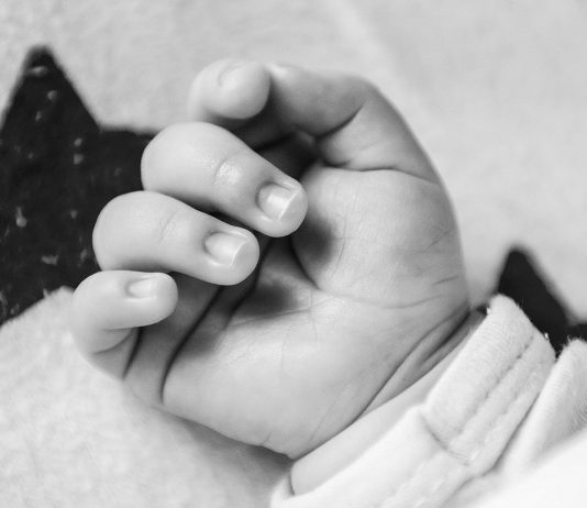 A los niños les puede volver a crecer la punta de los dedos