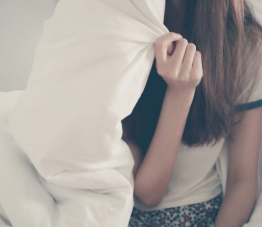 La verdadera razón por la que algunos dormimos con sábana todo el año La verdadera razón por la que algunos dormimos con sábana todo el año