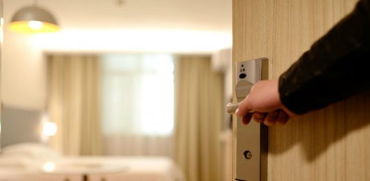 Mantén tu habitación cerrada ¡Puede ayudarte a sobrevivir en un incendio!