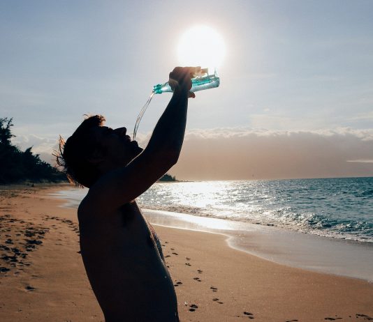 ¿Se puede confundir la sensación de hambre con la de sed? Se puede confundir la sensación de sed con la de hambre