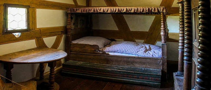 ¿Cómo dormían en la Edad Media? No lo hacían como tú