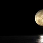 La leyenda japonesa del sol y la luna que explica por qué no se encuentran jamás