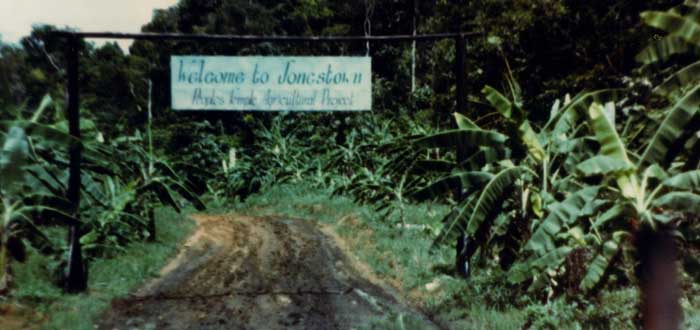 sobre sectas, entrada a Jonestown