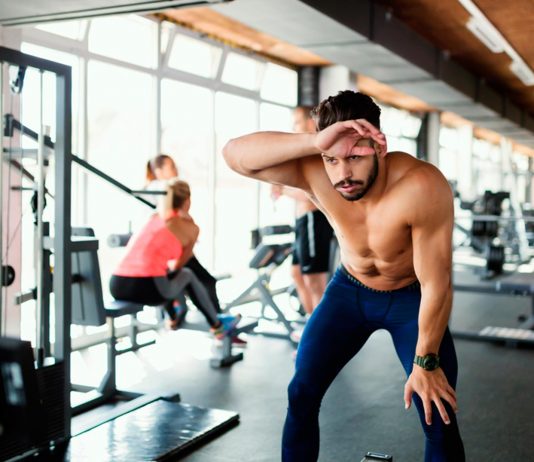 6 asquerosos hábitos del gimnasio que debes dejar