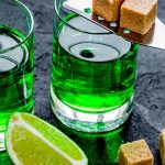 Absenta. ¿Qué sabes del licor del hada verde?