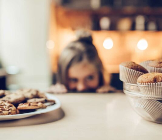¿Por qué tenemos Antojos de Comida? | Causas y Remedios