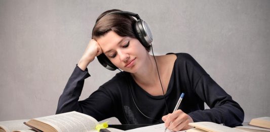 Música para estudiar y trabajar. ¿Qué escuchar para concentrarse?