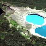 El monte Kelimutu, un lugar mágico donde los lagos cambian de color