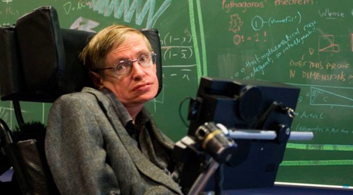 Teoría póstuma de Stephen Hawking propone que el universo no es infinito