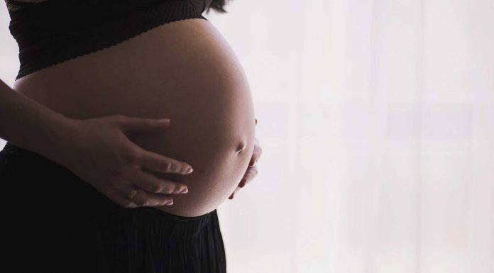Qué nos dice la barriga de una embarazada | Mitos desmentidos