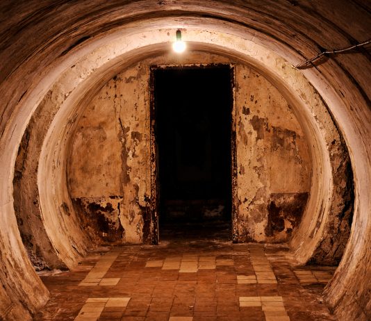 8 Búnkers Secretos de la Historia | ¡Los puedes visitar! bunkers secretos