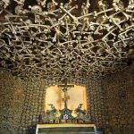 5 Construcciones hechas con huesos humanos | Impactantes