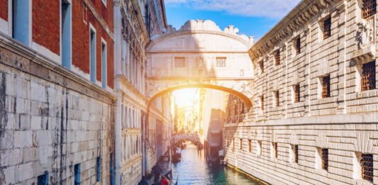 Historia del Puente de los Suspiros | Y algunas curiosidades Historia del Puente de los Suspiros, Y algunas curiosidades