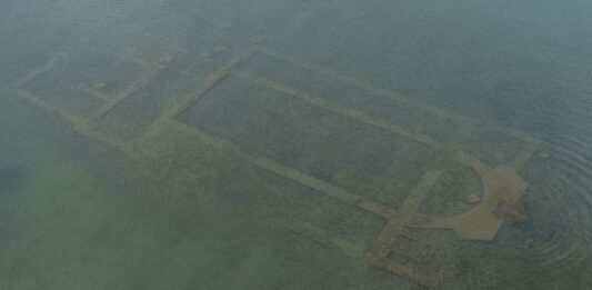 La Basílica encontrada bajo las aguas de un lago turco | ¡Descúbrela!