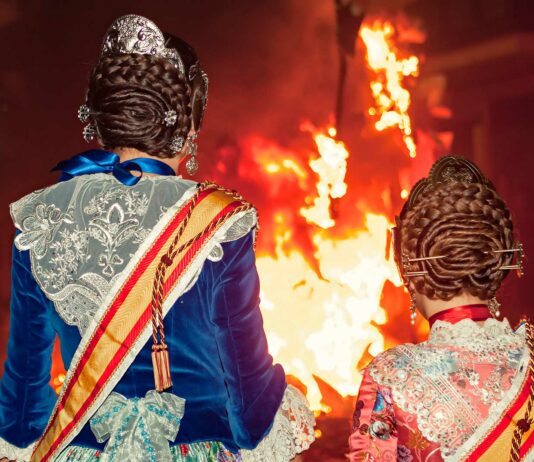 Qué son las fallas de Valencia origen de las fallas