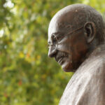 Estatua de Gandhi en Londres, Inglaterra.