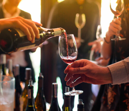 ¿Cómo se elabora el vino sin alcohol?