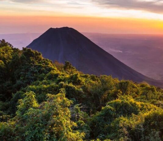 30 Curiosidades de El Salvador | Sorpréndete con este país