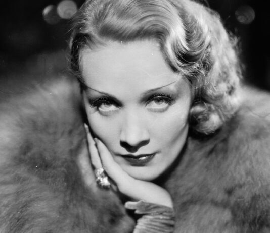 ¿Qué es una Femme Fatale? | 4 Mujeres de la Historia que lo son Qué es una Femme Fatale | 5 Mujeres que lo son