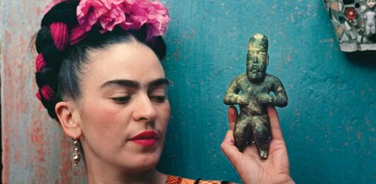 10 Curiosidades de Frida Kahlo | La mujer detrás de la artista